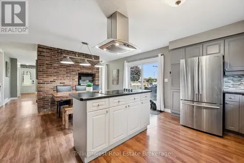 7 Teakwood Place Guelph (victoria North) ON N1E 6G7