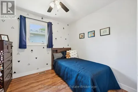 7 Teakwood Place Guelph (victoria North) ON N1E 6G7