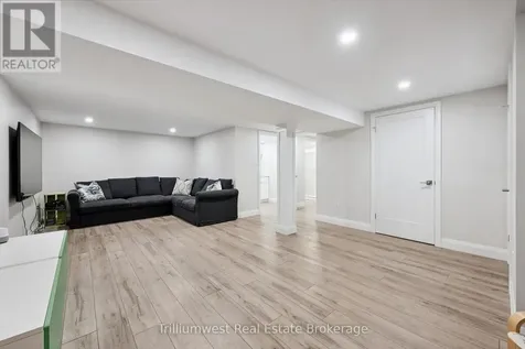 7 Teakwood Place Guelph (victoria North) ON N1E 6G7