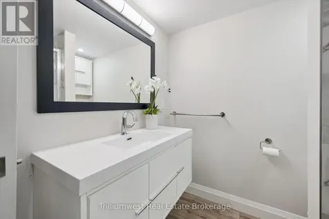 7 Teakwood Place Guelph (victoria North) ON N1E 6G7