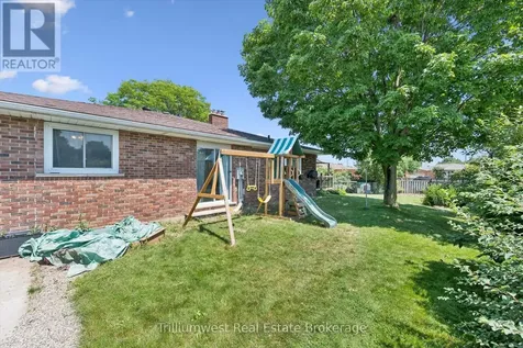 7 Teakwood Place Guelph (victoria North) ON N1E 6G7
