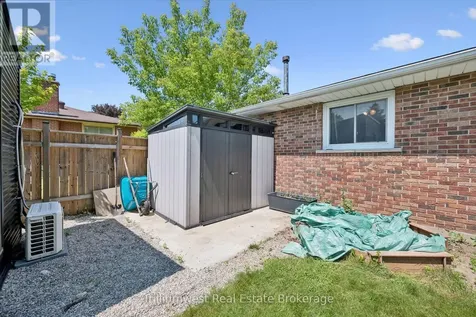 7 Teakwood Place Guelph (victoria North) ON N1E 6G7