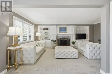366 Amberlee Court Newmarket (glenway Estates) ON L3X 1E7