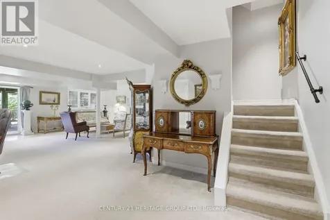 366 Amberlee Court Newmarket (glenway Estates) ON L3X 1E7