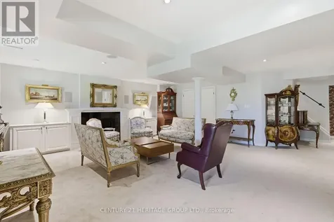 366 Amberlee Court Newmarket (glenway Estates) ON L3X 1E7
