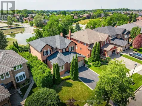 366 Amberlee Court Newmarket (glenway Estates) ON L3X 1E7