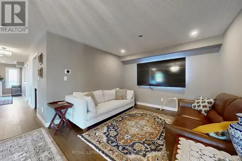 65 Lorridge Street Richmond Hill (oak Ridges Lake Wilcox) ON L4E 3W5