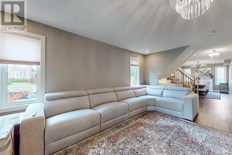 65 Lorridge Street Richmond Hill (oak Ridges Lake Wilcox) ON L4E 3W5