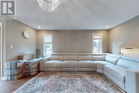 65 Lorridge Street Richmond Hill (oak Ridges Lake Wilcox) ON L4E 3W5