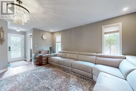 65 Lorridge Street Richmond Hill (oak Ridges Lake Wilcox) ON L4E 3W5
