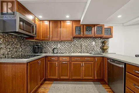 307 Alex Doner Drive North Newmarket (glenway Estates) ON L3X 1G5