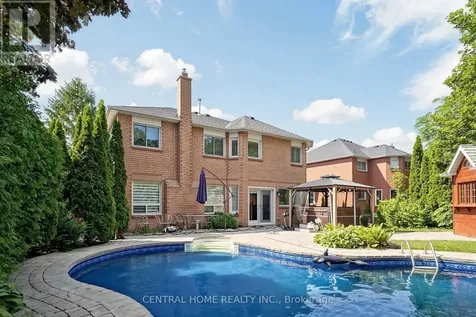 307 Alex Doner Drive North Newmarket (glenway Estates) ON L3X 1G5