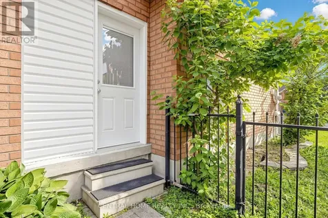 307 Alex Doner Drive North Newmarket (glenway Estates) ON L3X 1G5