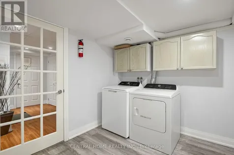 307 Alex Doner Drive Newmarket (glenway Estates) ON L3X 1G5