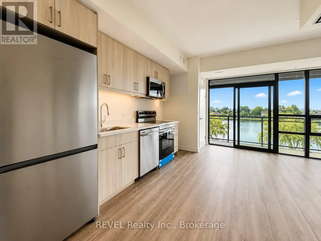 350 Prince Charles Drive Welland (broadway) ON L3C 7B3