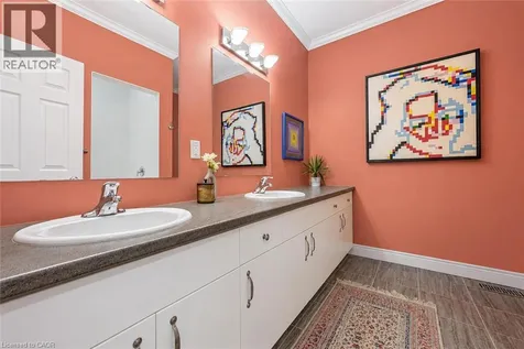 39 Kay Crescent Guelph ON N1L 0N5