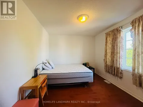 32 Oxfordshire Street Markham (berczy) ON L6C 2E1