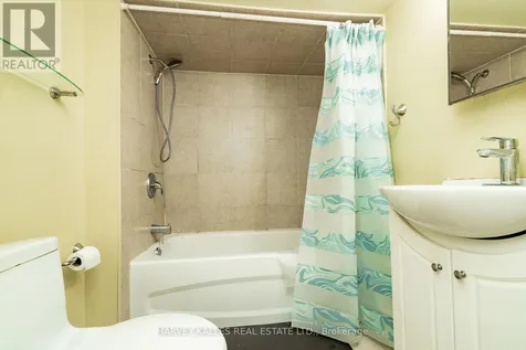 68 Nantucket Drive Richmond Hill (oak Ridges Lake Wilcox) ON L4E 3V9