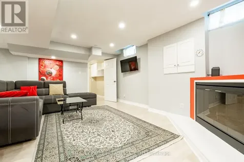 68 Nantucket Drive Richmond Hill (oak Ridges Lake Wilcox) ON L4E 3V9