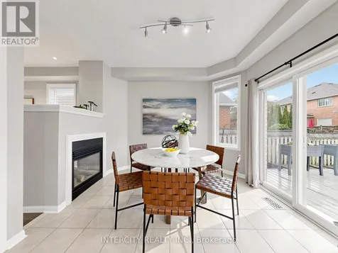 11 Charles Sturdy Road Markham (berczy) ON L6C 3A8