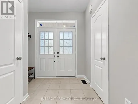 11 Charles Sturdy Road Markham (berczy) ON L6C 3A8