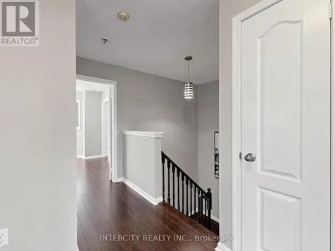 11 Charles Sturdy Road Markham (berczy) ON L6C 3A8