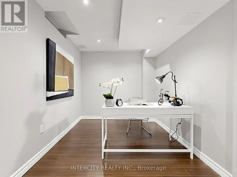 11 Charles Sturdy Road Markham (berczy) ON L6C 3A8
