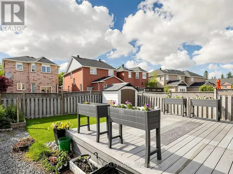 11 Charles Sturdy Road Markham (berczy) ON L6C 3A8