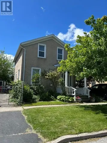 12 Cross Street St. Catharines (e. Chester) ON L2R 2W5