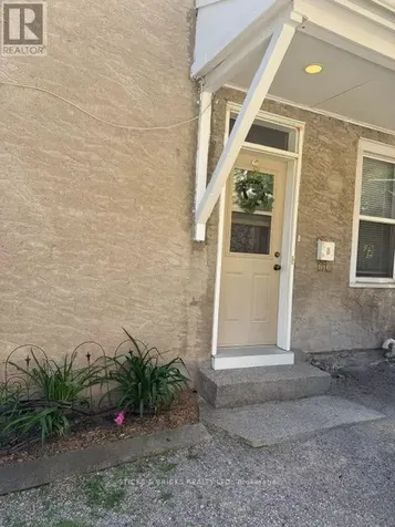 12 Cross Street St. Catharines (e. Chester) ON L2R 2W5