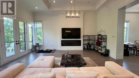 145 English Oak Drive Richmond Hill (oak Ridges Lake Wilcox) ON L4E 4G2