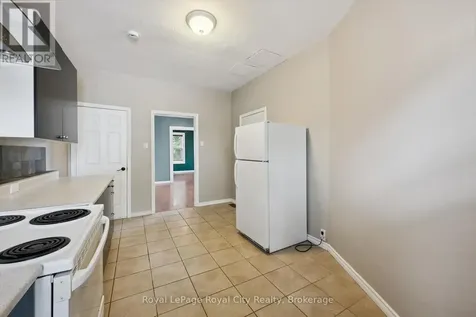 90 Neeve Street Guelph (st. Patrick's Ward) ON N1E 5S1