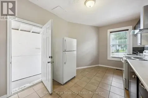 90 Neeve Street Guelph (st. Patrick's Ward) ON N1E 5S1