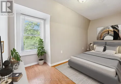 90 Neeve Street Guelph (st. Patrick's Ward) ON N1E 5S1