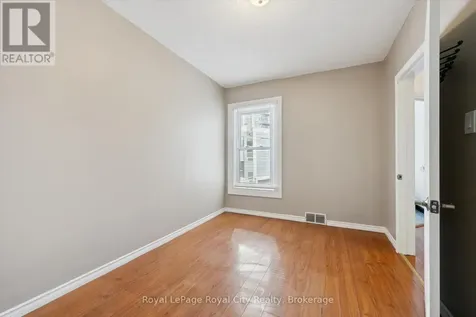 90 Neeve Street Guelph (st. Patrick's Ward) ON N1E 5S1