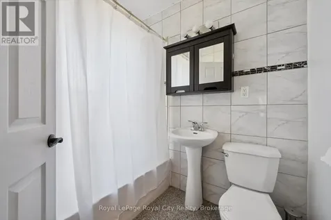 90 Neeve Street Guelph (st. Patrick's Ward) ON N1E 5S1