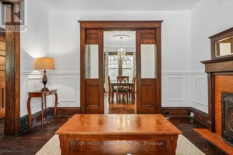 33 Saint Clair Avenue Hamilton (gibson) ON L8M 2N4