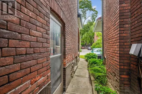 33 Saint Clair Avenue Hamilton (gibson) ON L8M 2N4