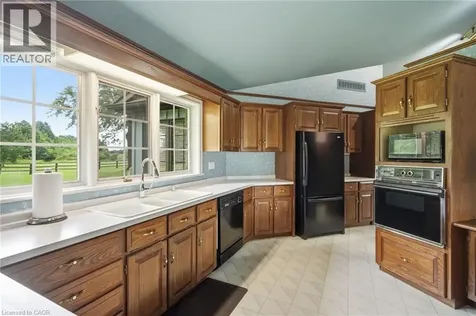 1046 Book Road West Ancaster ON L9G 3L1