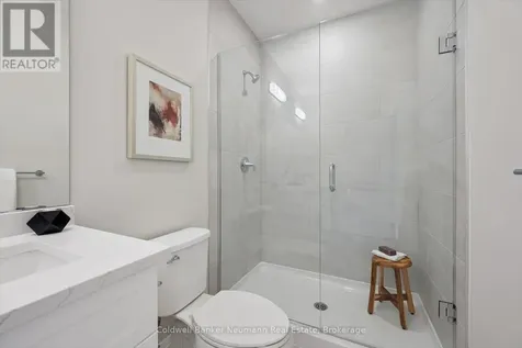 1882 Gordon Street Guelph (pineridge/westminster Woods) ON N1L 0P6