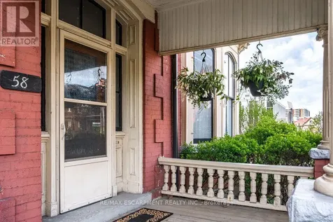 58 Wellington Street South Hamilton (corktown) ON L8N 2R1