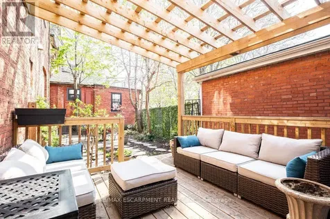 58 Wellington Street South Hamilton (corktown) ON L8N 2R1