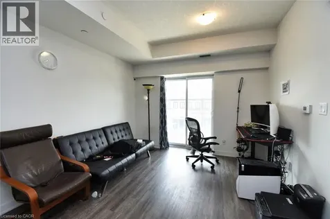 16 Markle Crescent Ancaster ON L9G 0H4