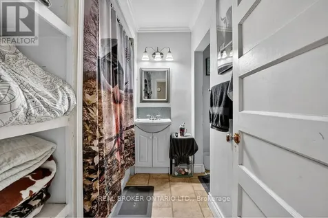 53-55 Wellington Street Halton Hills (ac Acton) ON L7J 2H1