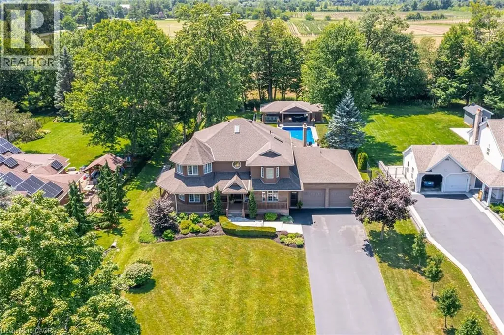 994 Courtland Drive Ancaster ON L9G 3L1