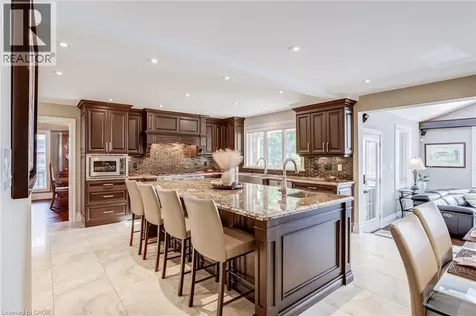 994 Courtland Drive Ancaster ON L9G 3L1