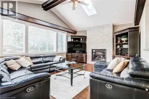 994 Courtland Drive Ancaster ON L9G 3L1