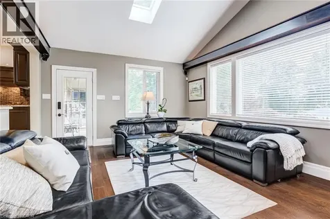 994 Courtland Drive Ancaster ON L9G 3L1