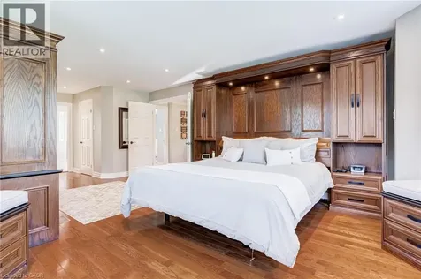 994 Courtland Drive Ancaster ON L9G 3L1