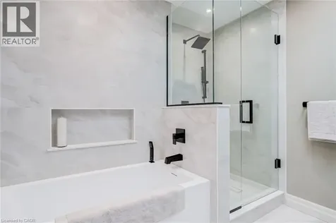 994 Courtland Drive Ancaster ON L9G 3L1
